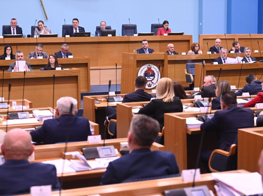 Невјероватно понижавање Народне скупштине Републике Српске и испуњавање жеља СНСД-а