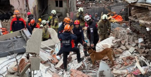 Откривен узрок катастрофе у Истанбулу (ФОТО/ВИДЕО)