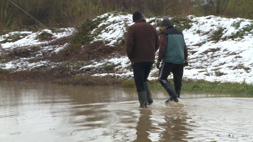 Приједор: Велики број објеката под водом, мјештани очајни