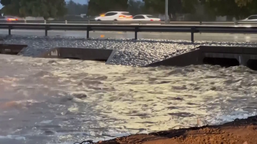 Broj žrtava poplava porastao na deset, evakuisano 533