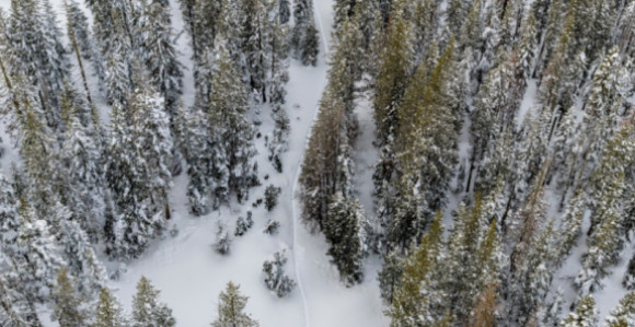 Ogromna snježna lavina u Tirolu, poslati helikopteri