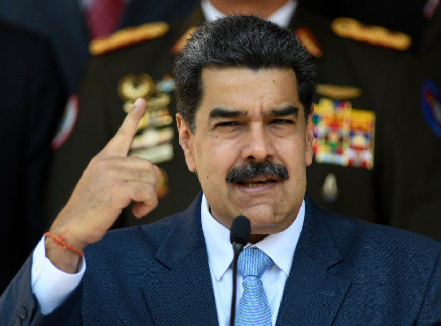 Maduro u poruci pozvao na jedinstvo i mir u Venecueli
