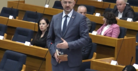 Мазалица дијели народ с лијеве и десне обале Дрине! (ВИДЕО)