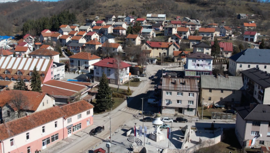 Власт Српске дијели милостињу: 35 општина на ивици опстанка