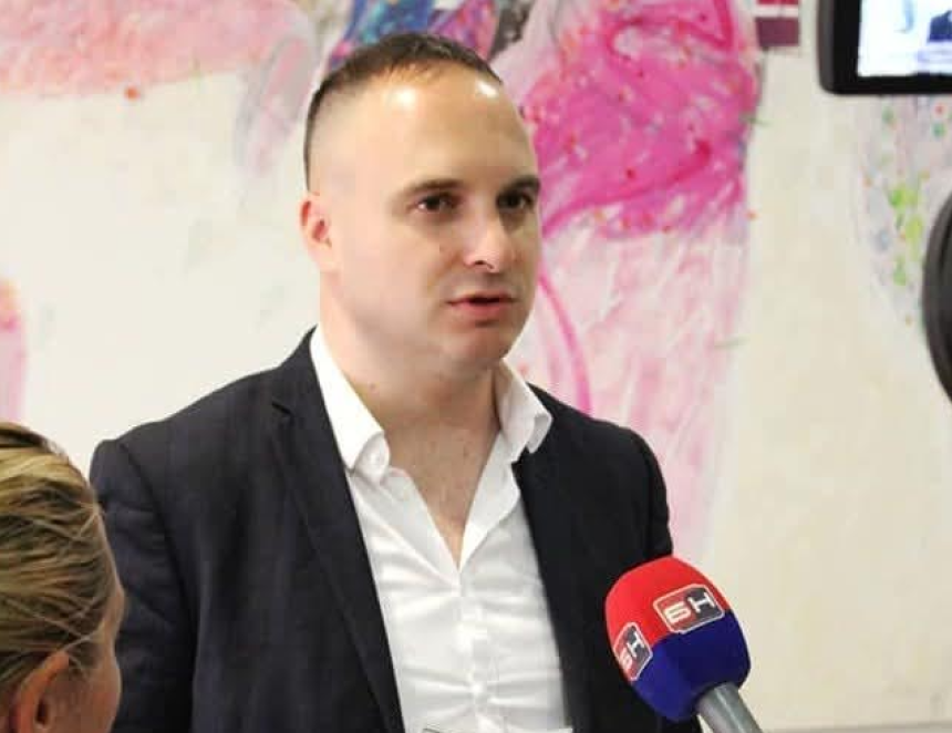 Između opozicije kakvu želimo i vlasti kakvu nećemo!