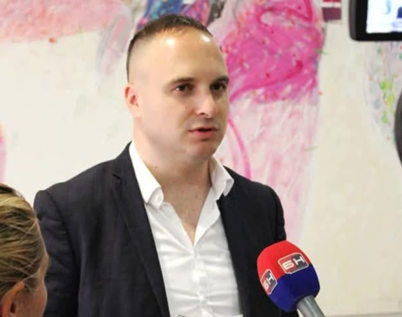 Između opozicije kakvu želimo i vlasti kakvu nećemo!