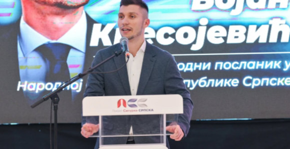 Neka premijer i ministarka prežive sa prosječnom penzijom