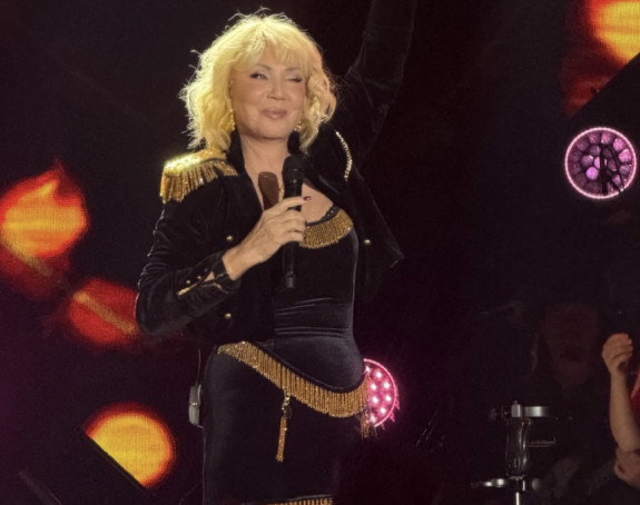 Lepa Brena održala koncert za pamćenje u Tuzli