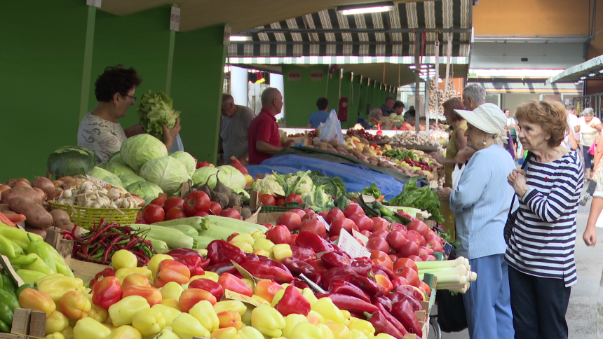 Цијене воћа и поврћа у сталном порасту: Шта је најскупље?