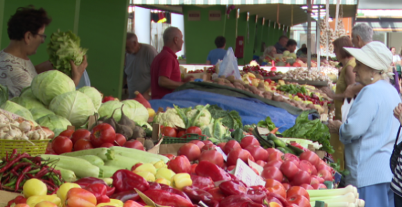 Cijene voća i povrća u stalnom porastu: Šta je najskuplje?