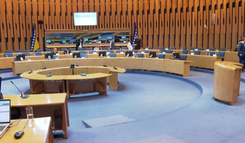 Поново СНСД и ХДЗ бојкотовали сједницу о акцизама