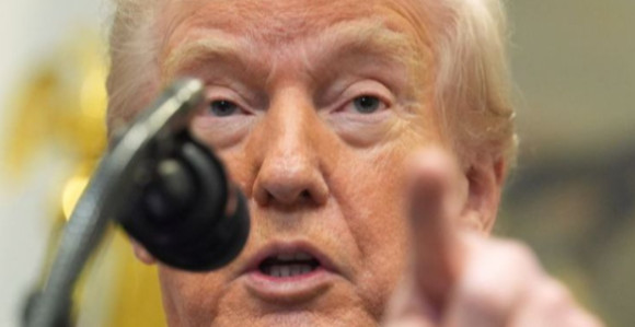 Tramp tvrdi da su u toku žestoki pregovori sa Iranom