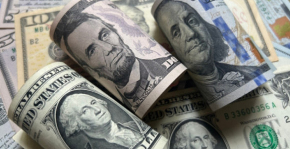 Амерички долар нагло ослабио, ево шта се дешава са евром