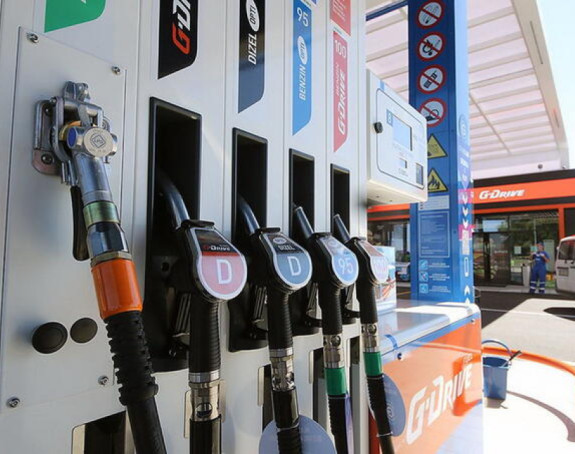 Влада Србије додатно смањила акцизе на нафтне деривате