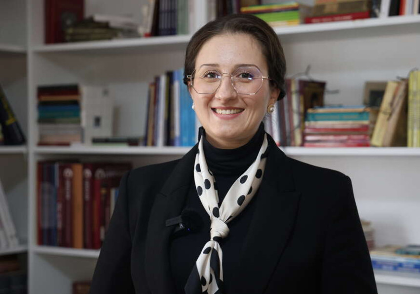 Попадија и докторица анђеоског гласа - Николина Росић