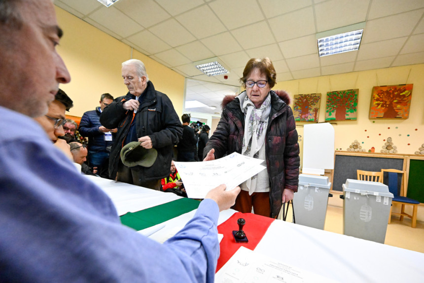 Na izborima u Mađarskoj do 9 sati izlaznost 16,89%