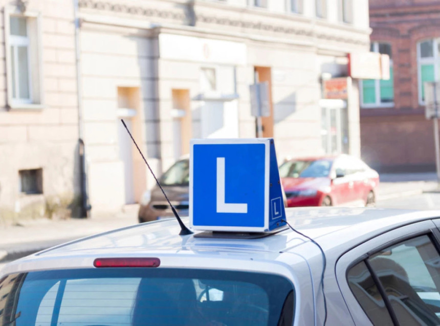 Šta najčešće obara kandidate na vozačkom ispitu?