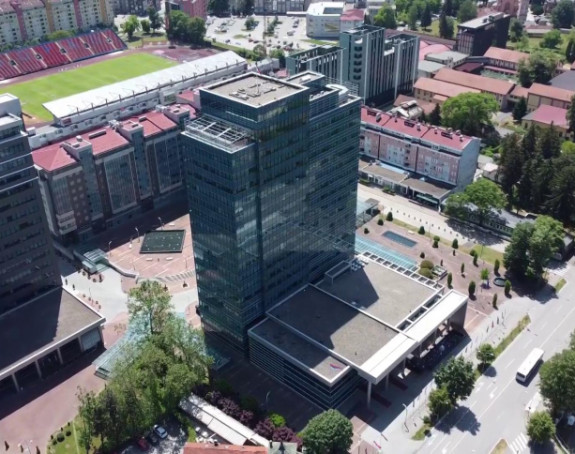 Преко 10 милиона КМ кредита за отплату старих дугова