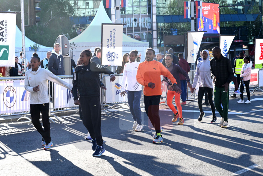 Počeo Beogradski maraton, učestvuje 14.500 takmičara