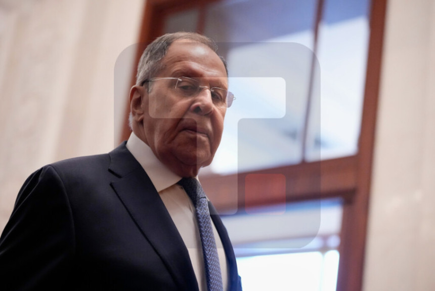 Lavrov: Brisel traži da Srbija pošalje trupe u Ukrajinu