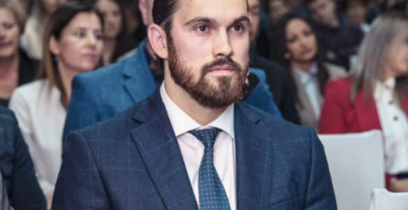 Politika SNSD-a: Pričaj o narodu, a radi protiv njega!