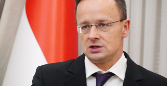 Šokantno priznanje Sijarta: Bori se sa teškom bolešću