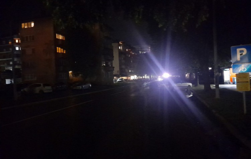 Добој има градску расвјету, а улице у мраку (ВИДЕО)