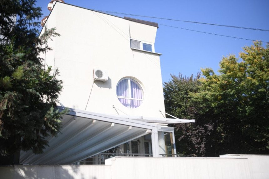 Тужилац требало да донесе одлуку у случају "Вила на Дедињу", па скинута са предмета