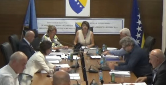 Двоструки аршини: СНСД против ЦИК-а, а у ЦИК гура своје?!