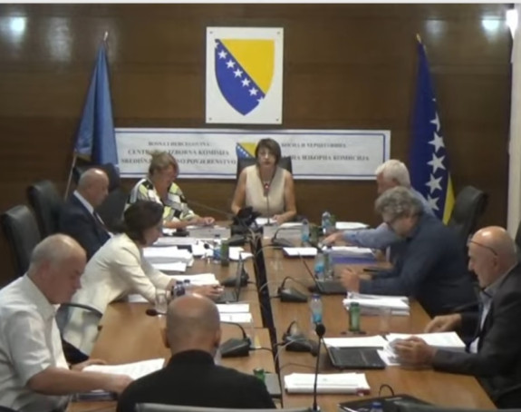 Двоструки аршини: СНСД против ЦИК-а, а у ЦИК гура своје?!