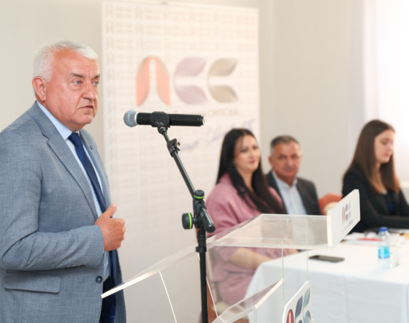 Куд Хрвати оком, СНСД, Жељка и Кошарац скоком!