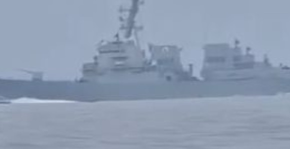 Иран тврди да је погодио амерички брод, САД негира