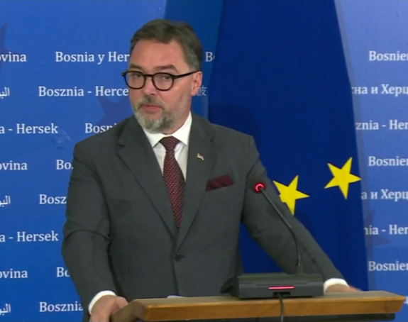 Košarac u bolnici, neće biti na sjednici SM BiH