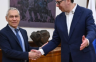 Vučić uručio čestitku za Putina povodom Dana pobjede