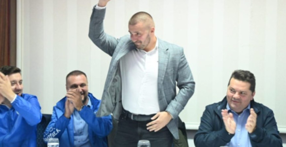 Mljekari na rubu opstanka, Agencija rasipa novac na promociju