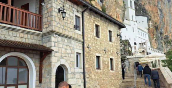 Одлазак у Острог носи посебна правила: Многи их не знају