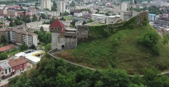 Обнова Центра за културу у Добоју остала на обећањима