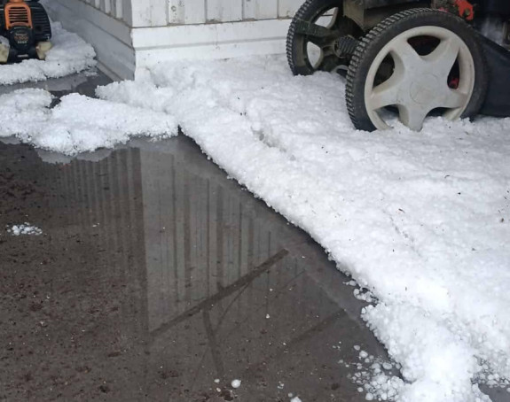 Grad zabijelio okolinu Gradačca (FOTO/VIDEO)