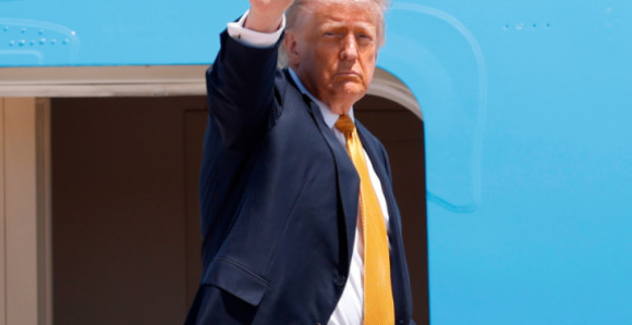 Трамп допутовао у Пекинг у државну посјету НР Кини
