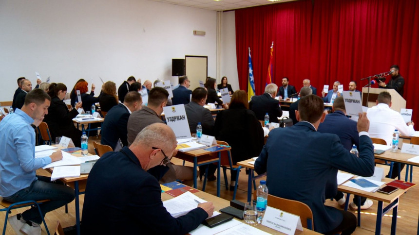 Власт задужује грађане Добоја за два милиона КМ