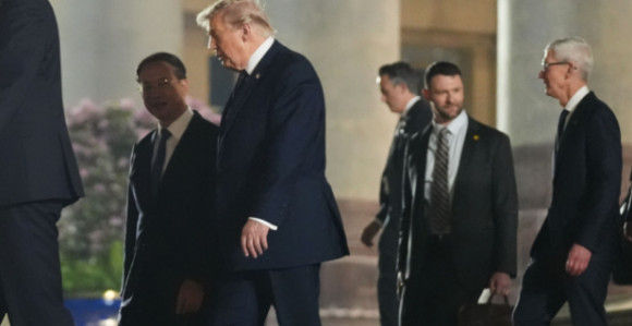 Драма у Пекингу: Трампови и Сијеви људи се посвађали?