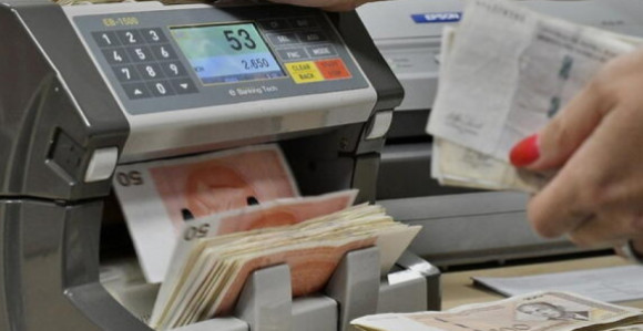 Просјечна плата у априлу у Српској износила 1.643 КМ