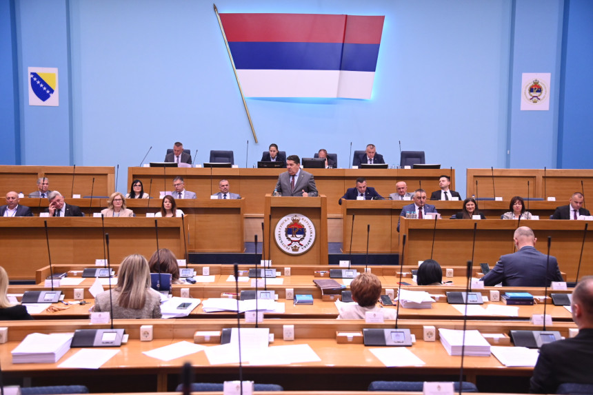 Deklaracija o zatvaranju OHR pred poslanicima (UŽIVO)