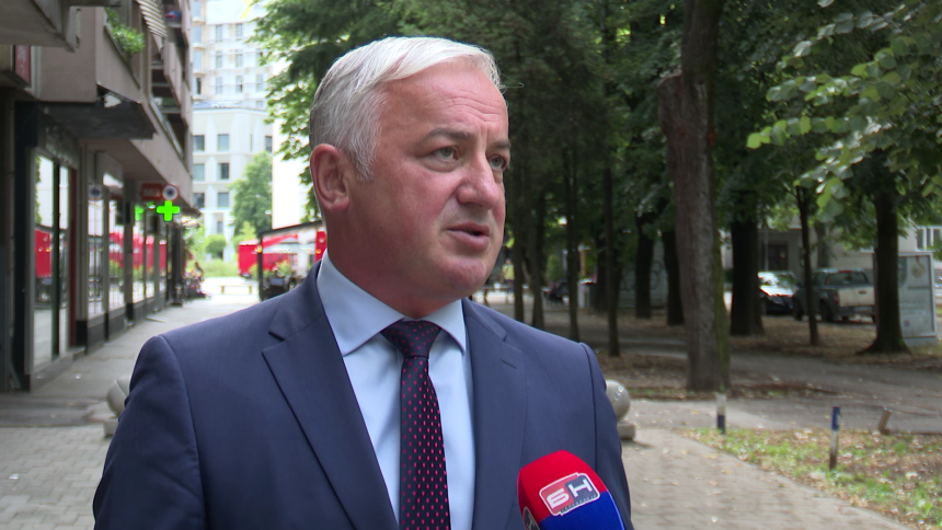 Новац је побиједио знање - Образовање не смије бити пијаца