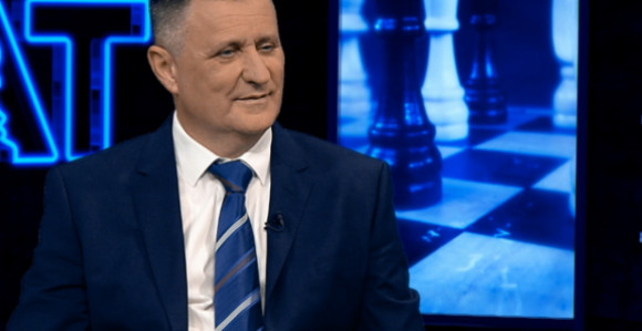Потребна нам је промјена система, у Српској о свему одлучује један човјек