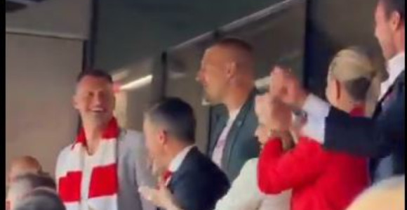 Nikola Jokić uz pivo prati finale Lige šampiona (VIDEO)
