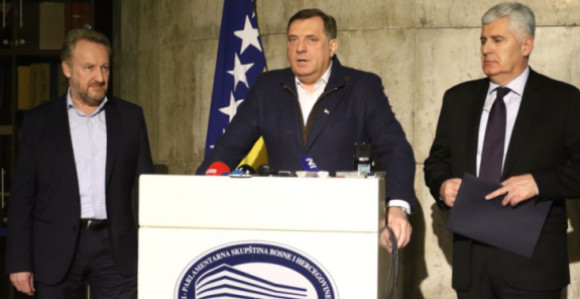 Dodik, Čović i Bakir spremaju sporazum o zaštiti mira i odbrani od pljačke!?