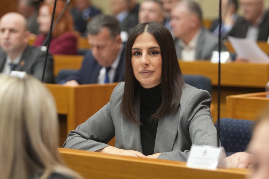Додик градио личну позицију на уштрб институција Српске
