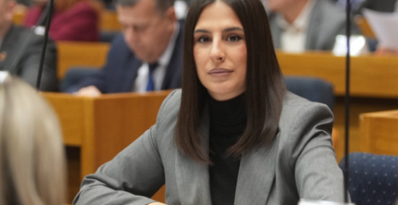 Dodik gradio ličnu poziciju na uštrb institucija Srpske