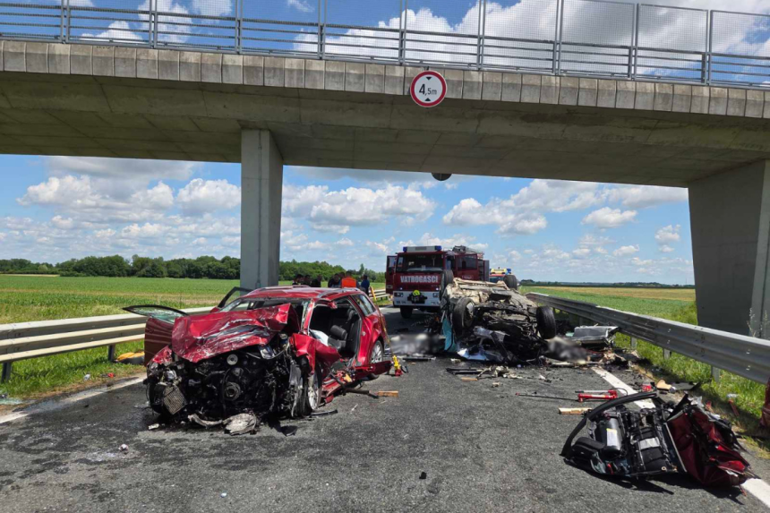 Teška nesreća u HR: Četvoro mrtvih u sudaru automobila